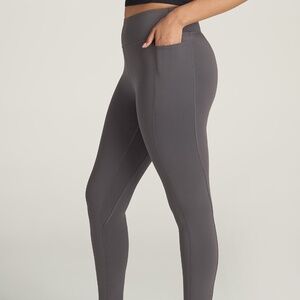 American Tall Bella Outer-Pocket Tall Women's Legging in Charcoal Size M/ Tall